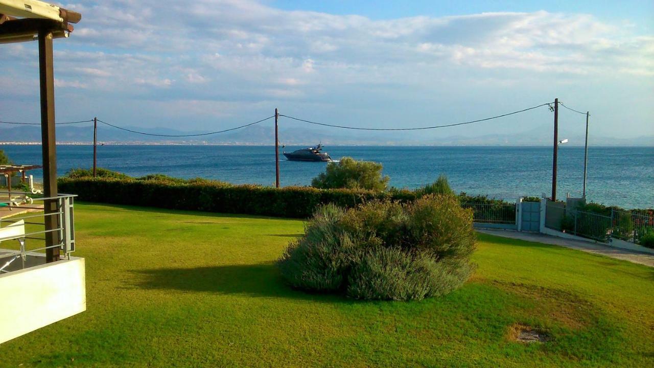 Beautiful House By The Sea,Loutraki Skaloma. Villa Exterior photo